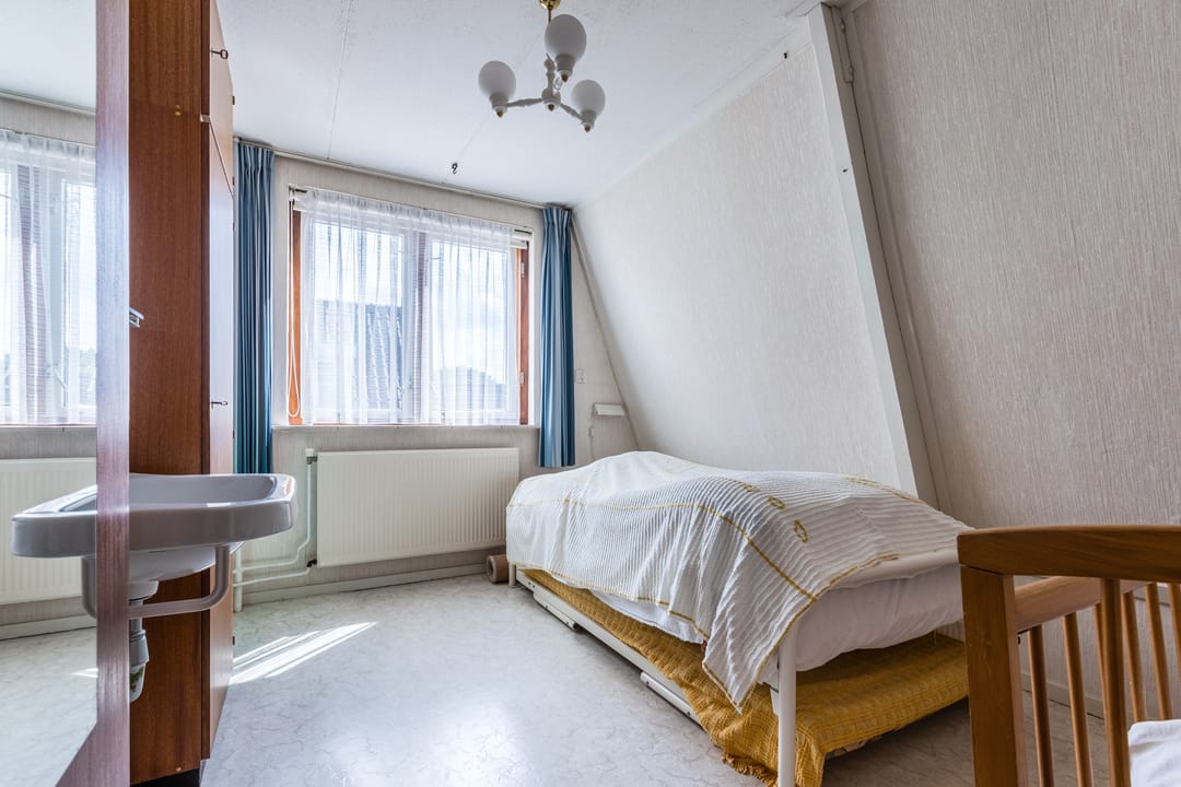 Photo 28 of Julianastraat 38