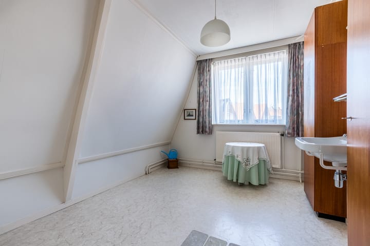 Photo 30 of Julianastraat 38