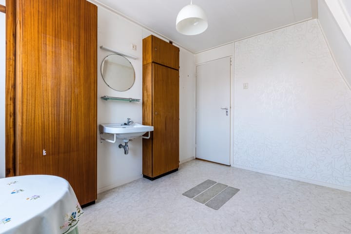 Photo 32 of Julianastraat 38