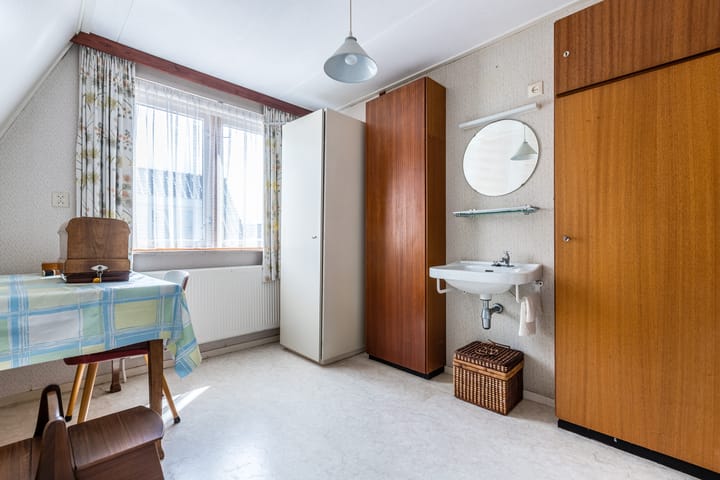 Photo 34 of Julianastraat 38