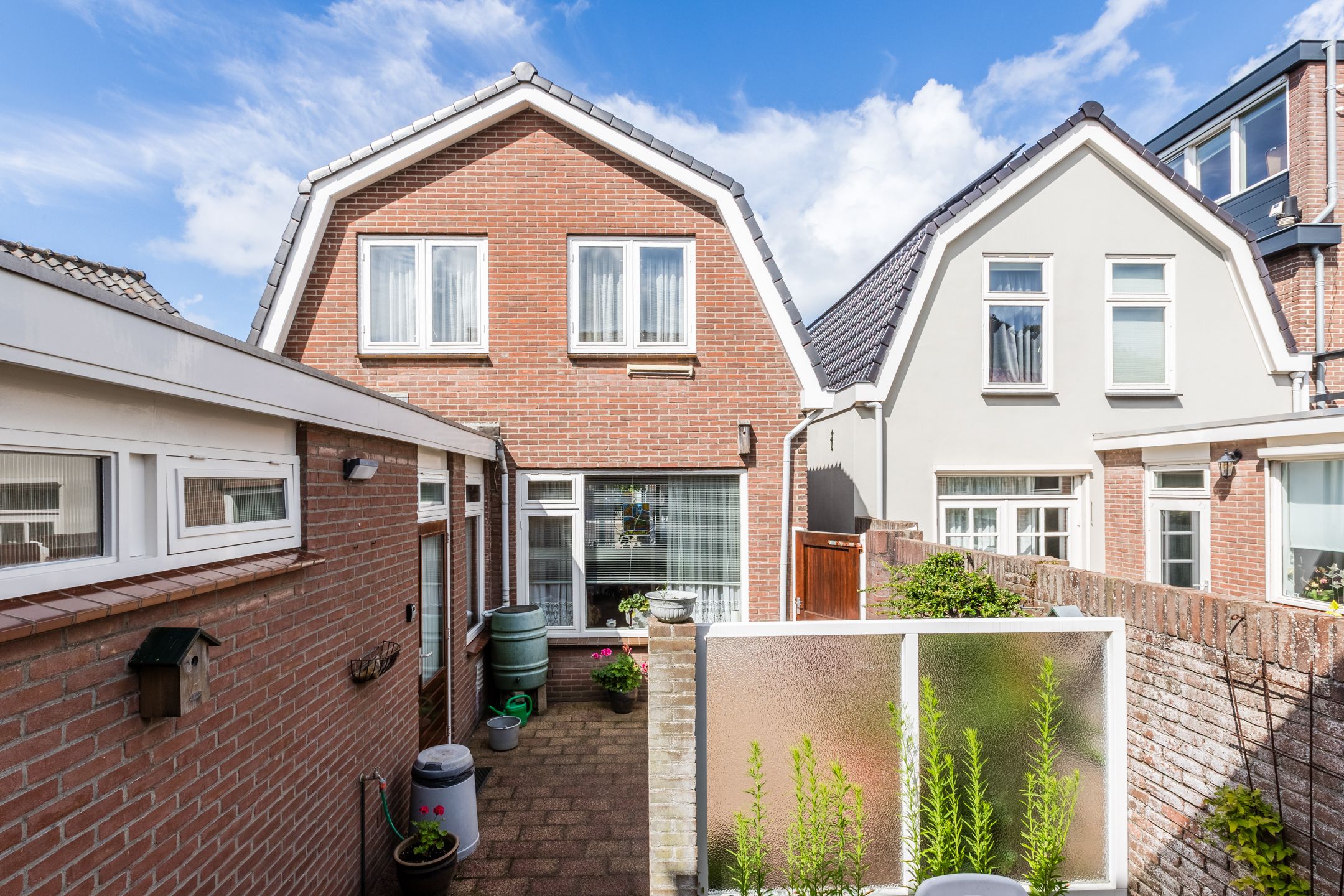 Photo 39 of Julianastraat 38