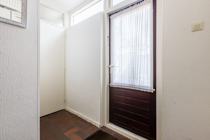 Photo 45 of Julianastraat 38