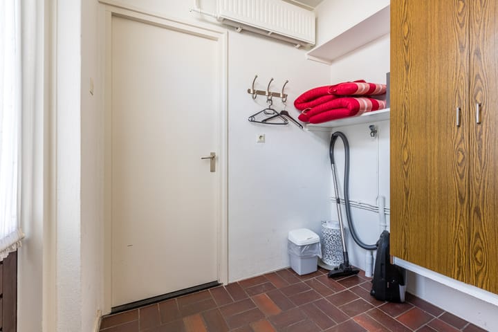 Photo 46 of Julianastraat 38