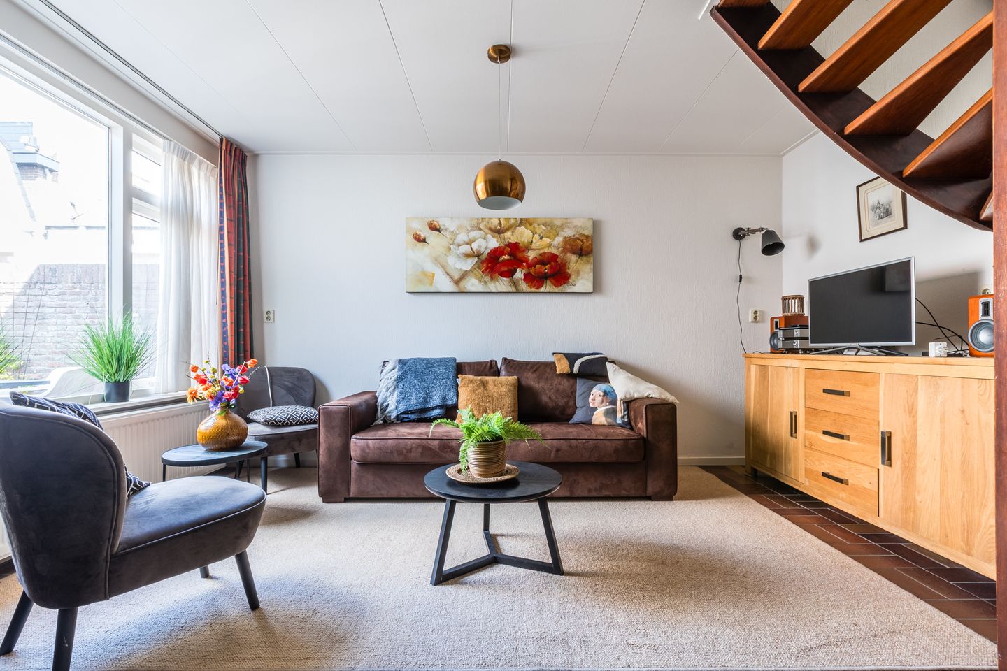 Photo 50 of Julianastraat 38