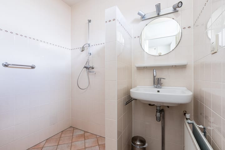 Photo 56 of Julianastraat 38