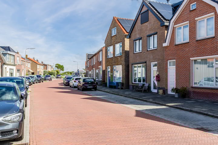 Photo 73 of Julianastraat 38