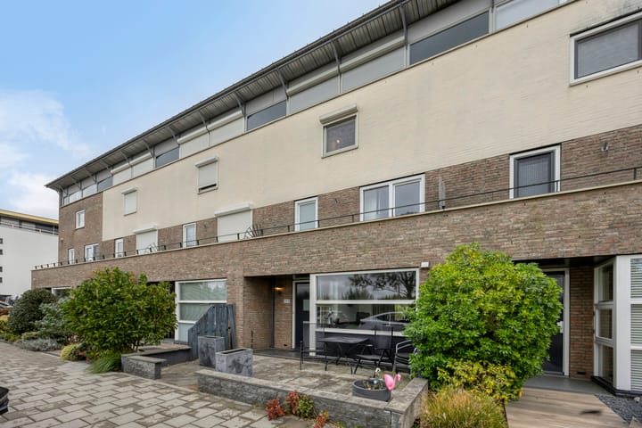 Photo 1 of Afrikalaan 193