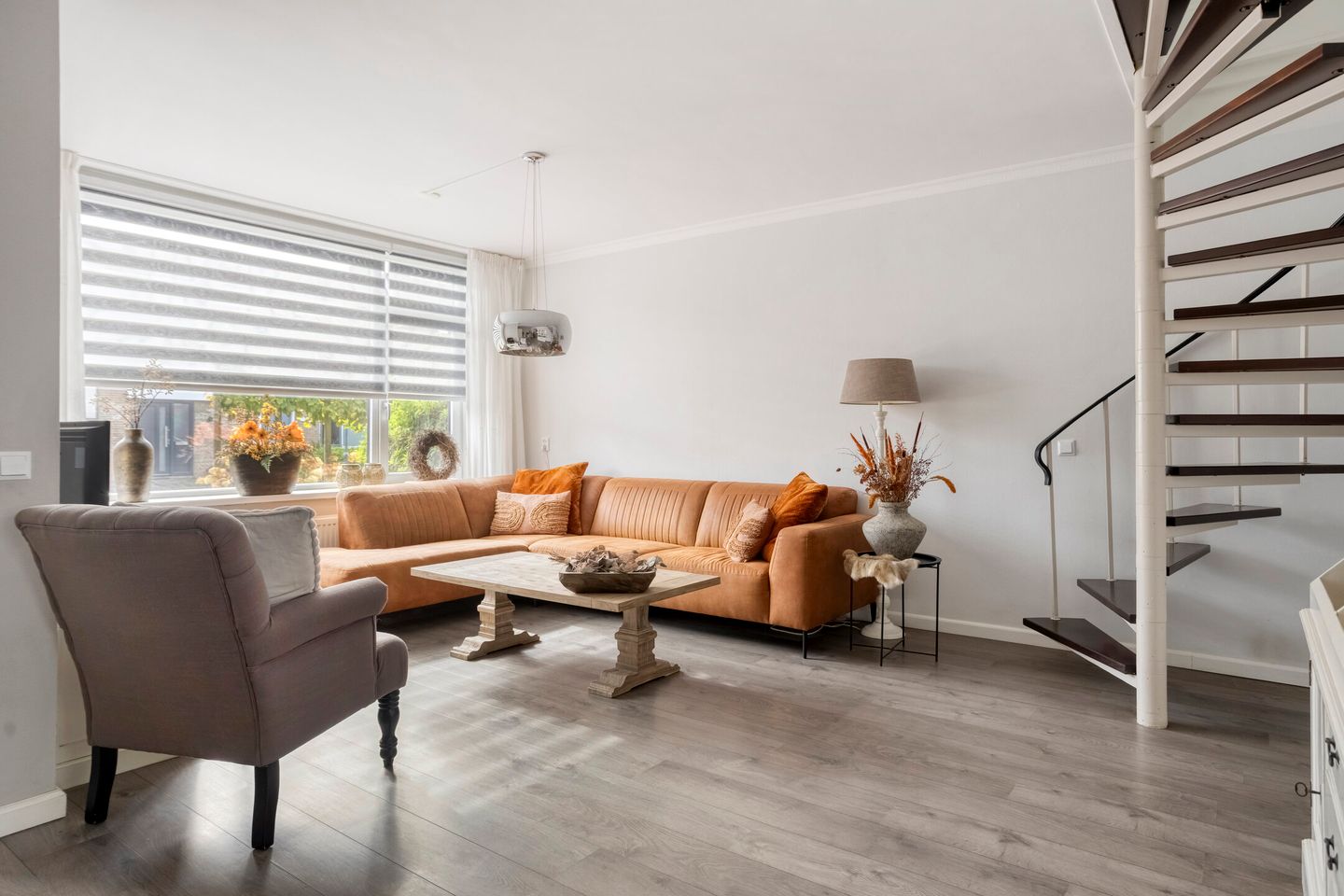 Foto 5 van Meidoornhof 8