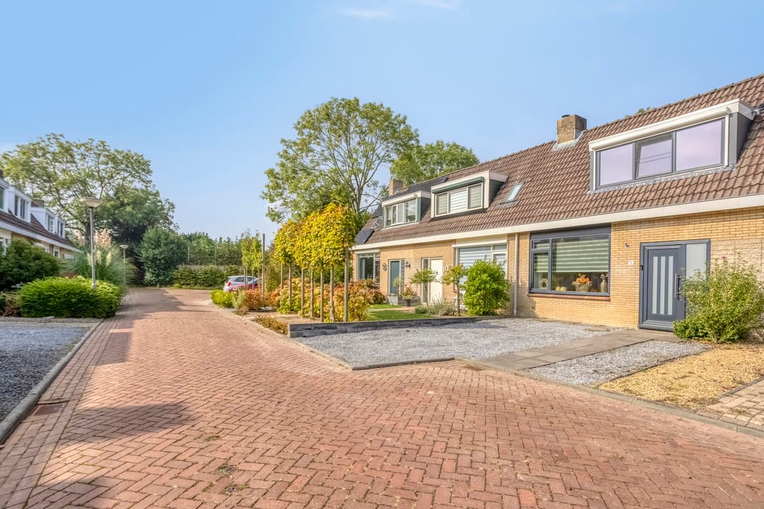 Foto 2 van Meidoornhof 8