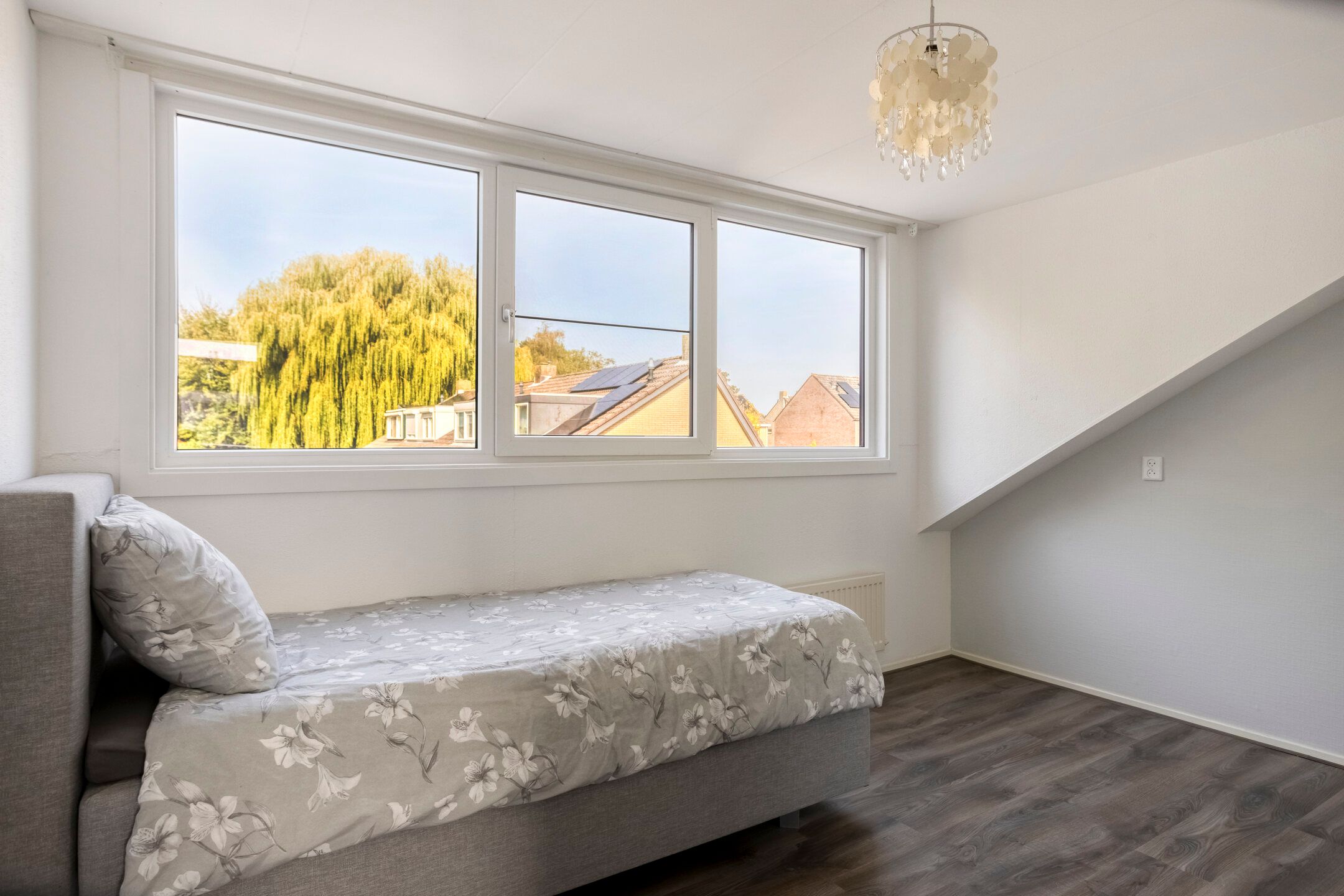 Foto 18 van Meidoornhof 8