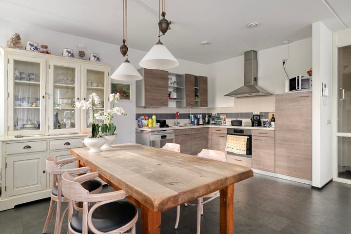 Foto 6 van Weegbree 38