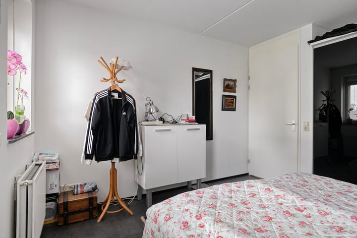 Foto 13 van Weegbree 38