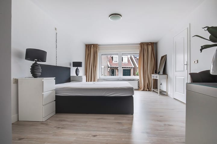 Foto 15 van Pellersplein 4