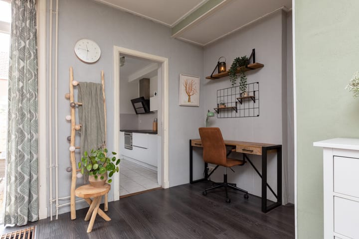 Photo 9 of Wassenberghstraat 18