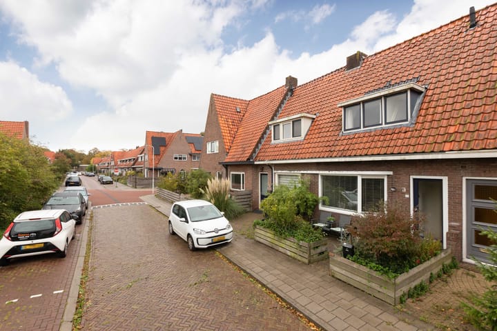 Photo 36 of Wassenberghstraat 18