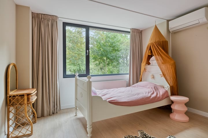 Foto 37 van Schout Crillaertstraat 15