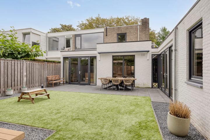 Foto 44 van Schout Crillaertstraat 15