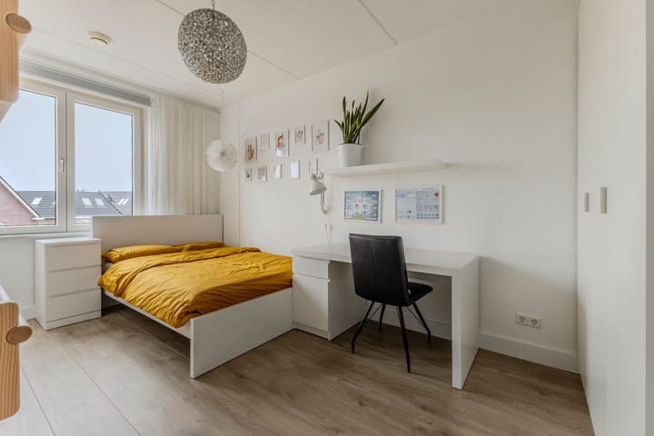 Foto 45 van Koning Willem-Alexanderplantsoen 11