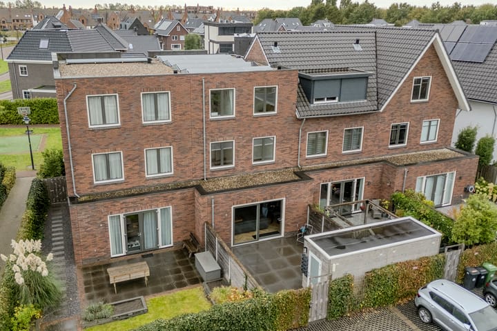 Foto 56 van Koning Willem-Alexanderplantsoen 11