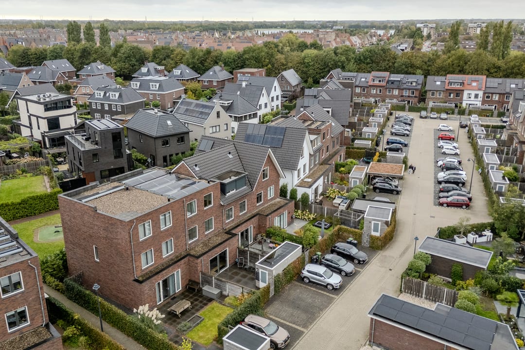 Foto 68 van Koning Willem-Alexanderplantsoen 11