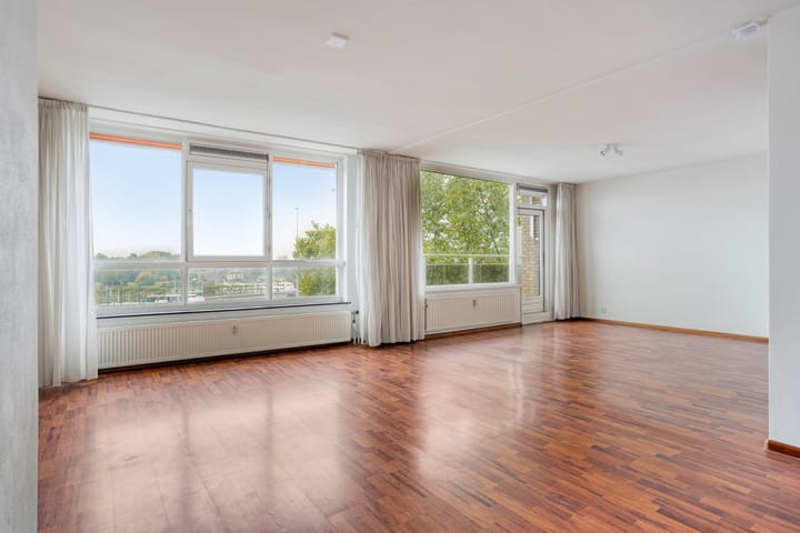 Photo 2 of Bergstraat 89