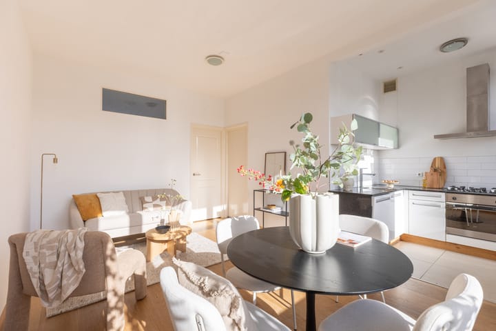 Foto 2 van Kennemerstraatweg 60-B