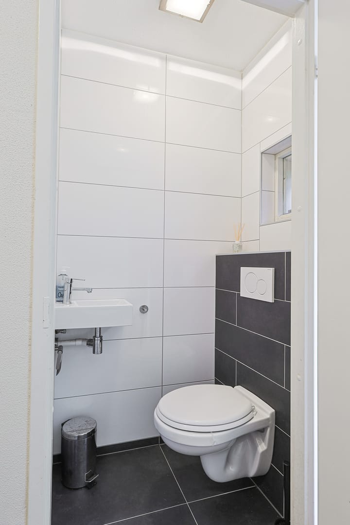 Foto 6 van Generaal Marshallweg 146