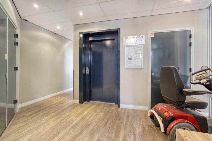 Foto 8 van Stratumsedijk 18-T