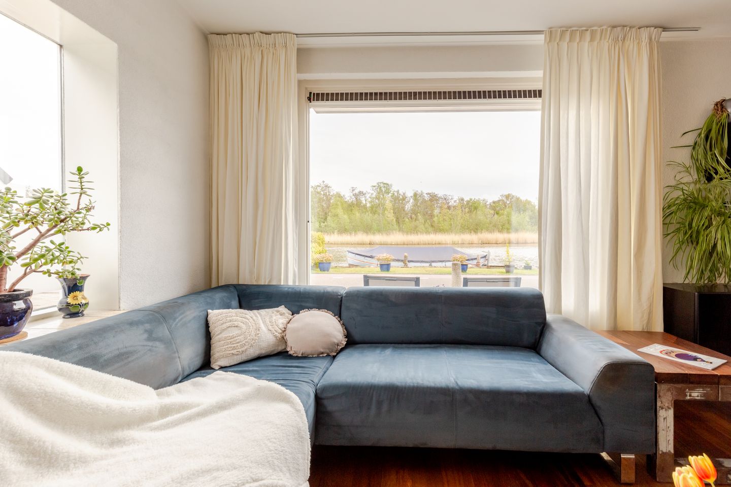 Photo 5 of Schipholdijk 261