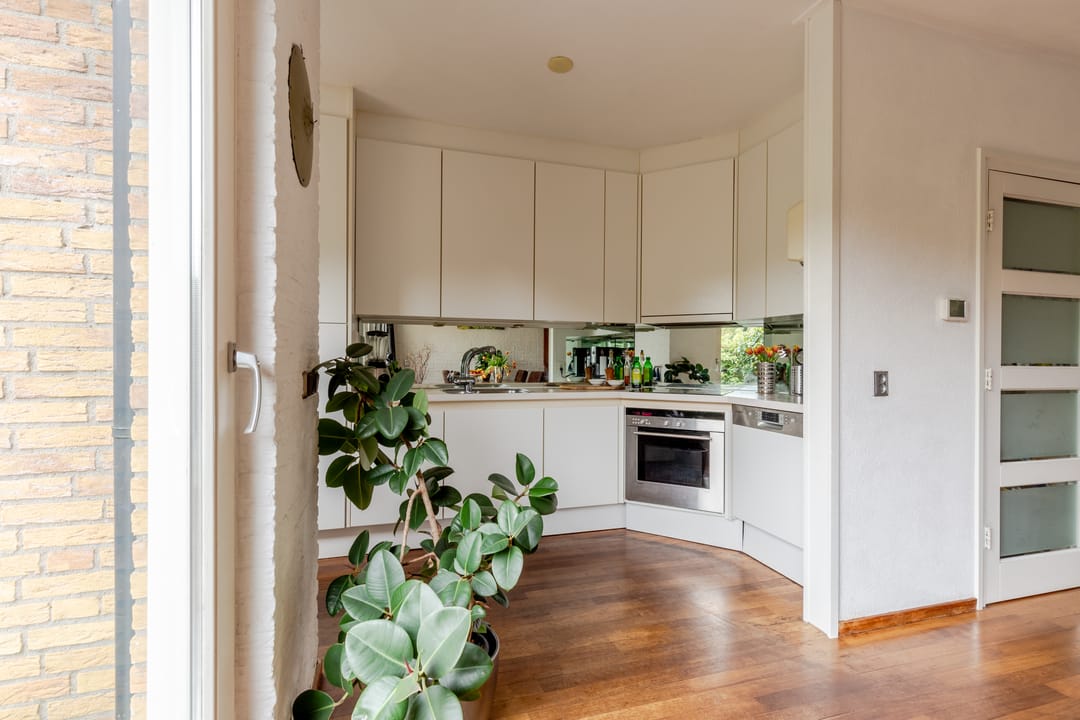 Photo 11 of Schipholdijk 261