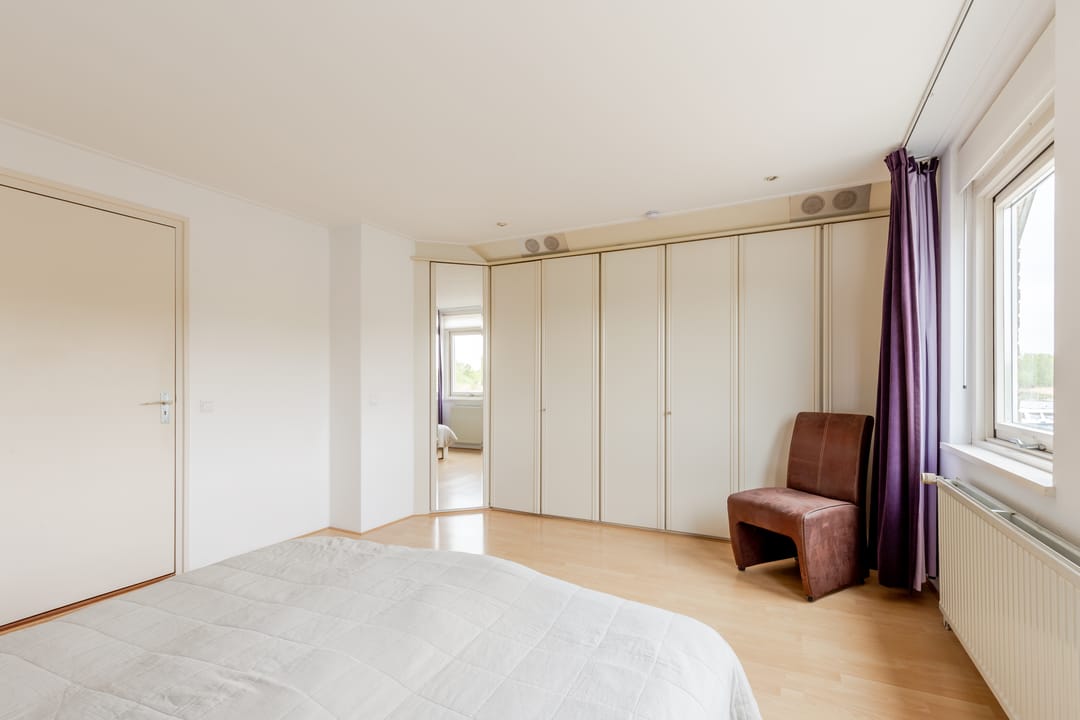 Photo 23 of Schipholdijk 261