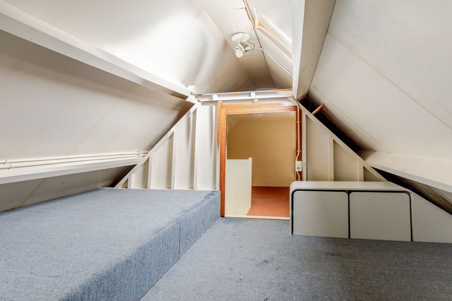 Photo 34 of Schipholdijk 261