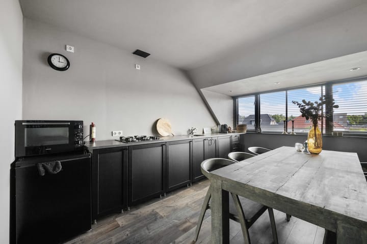 Photo 38 of Posthoorn 6