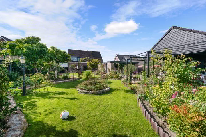 Photo 57 of Posthoorn 6