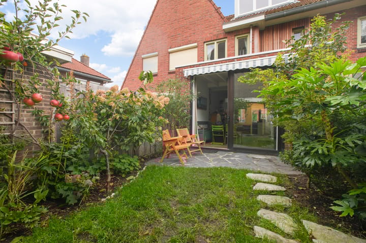 Foto 23 van Hazelaarstraat 63