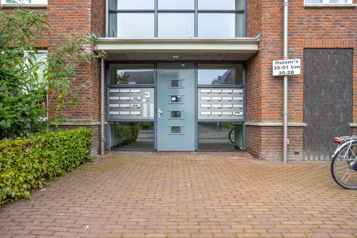 Photo 3 of Schoutenstraat 35-05