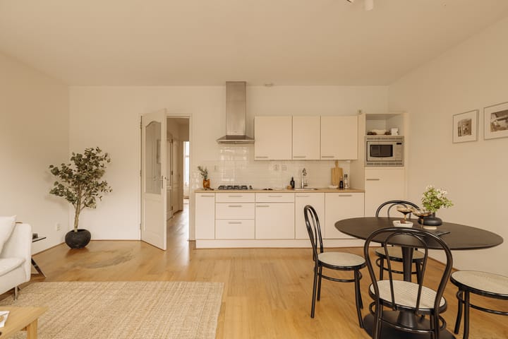 Photo 6 of Marnixstraat 79-B