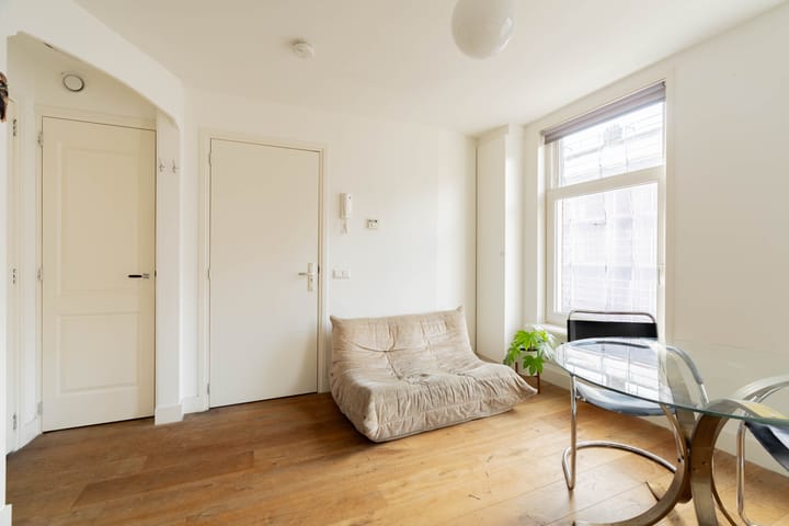 Photo 5 of Marnixstraat 235-D