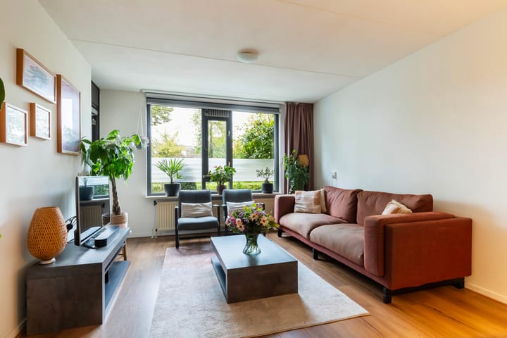 Photo 2 of Kometenstraat 46