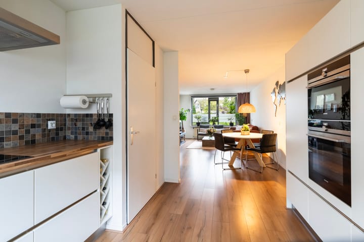 Foto 12 van Kometenstraat 46