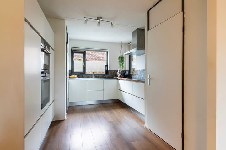 Foto 13 van Kometenstraat 46