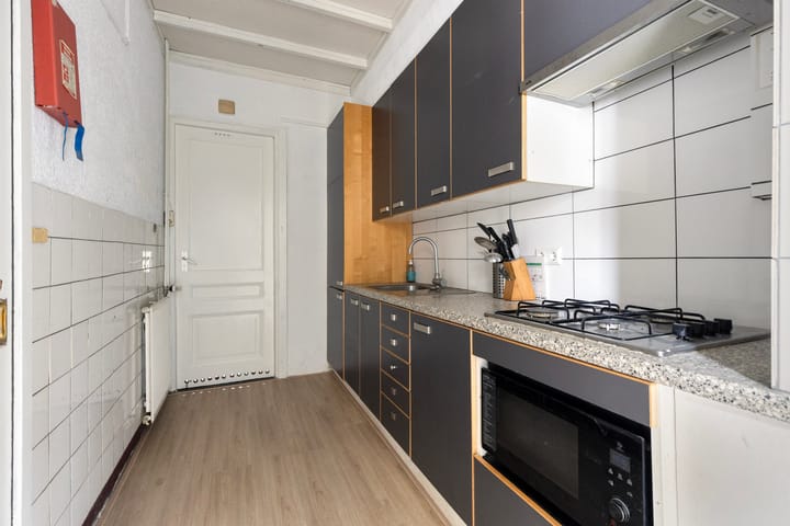 Foto 12 van Spoorstraat 11