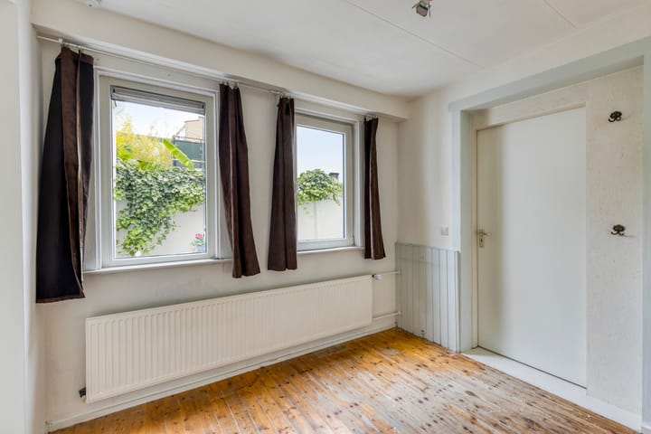 Foto 21 van Spoorstraat 11