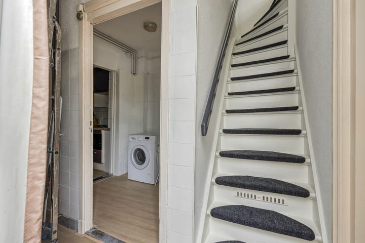 Foto 17 van Spoorstraat 11