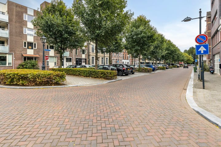 Foto 33 van Spoorstraat 11