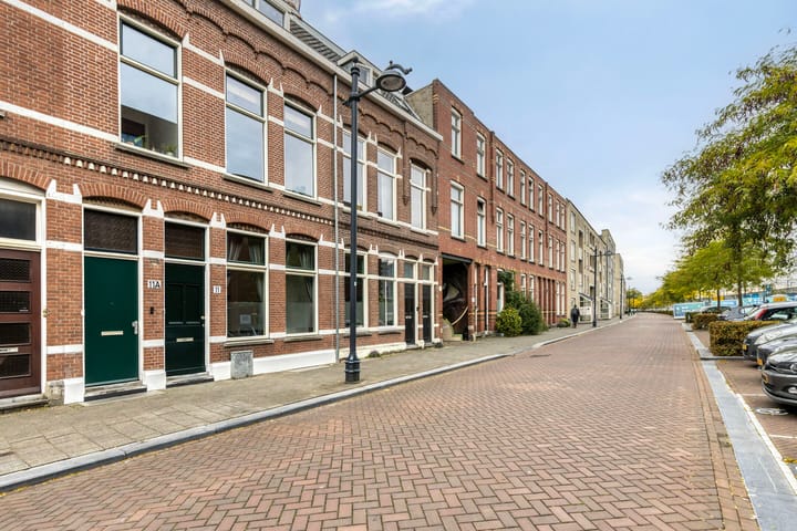 Foto 32 van Spoorstraat 11