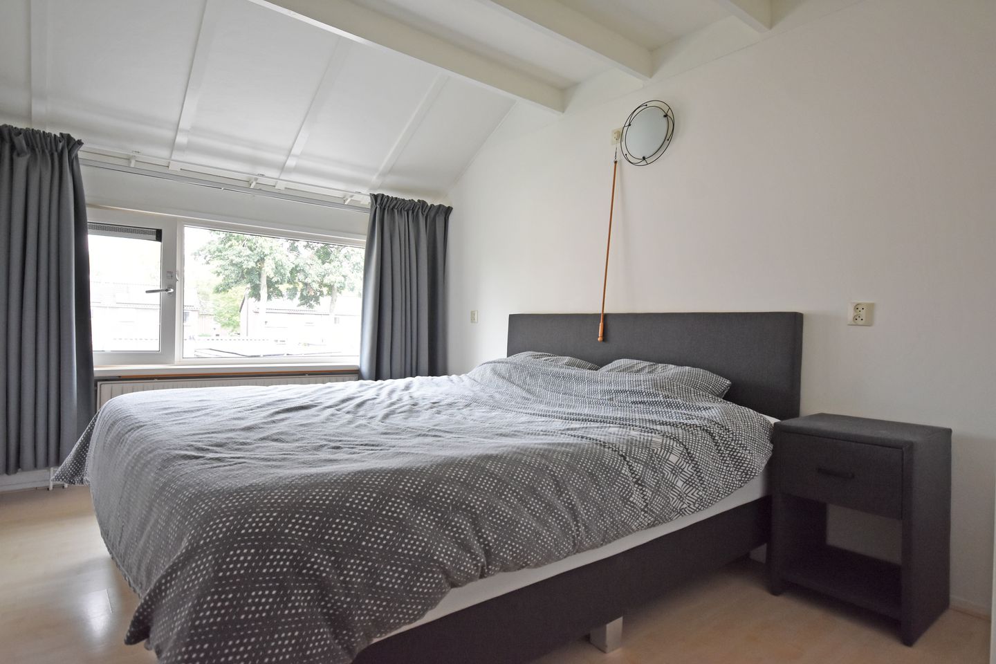 Foto 34 van Burgemeester van Panhuyslaan 147