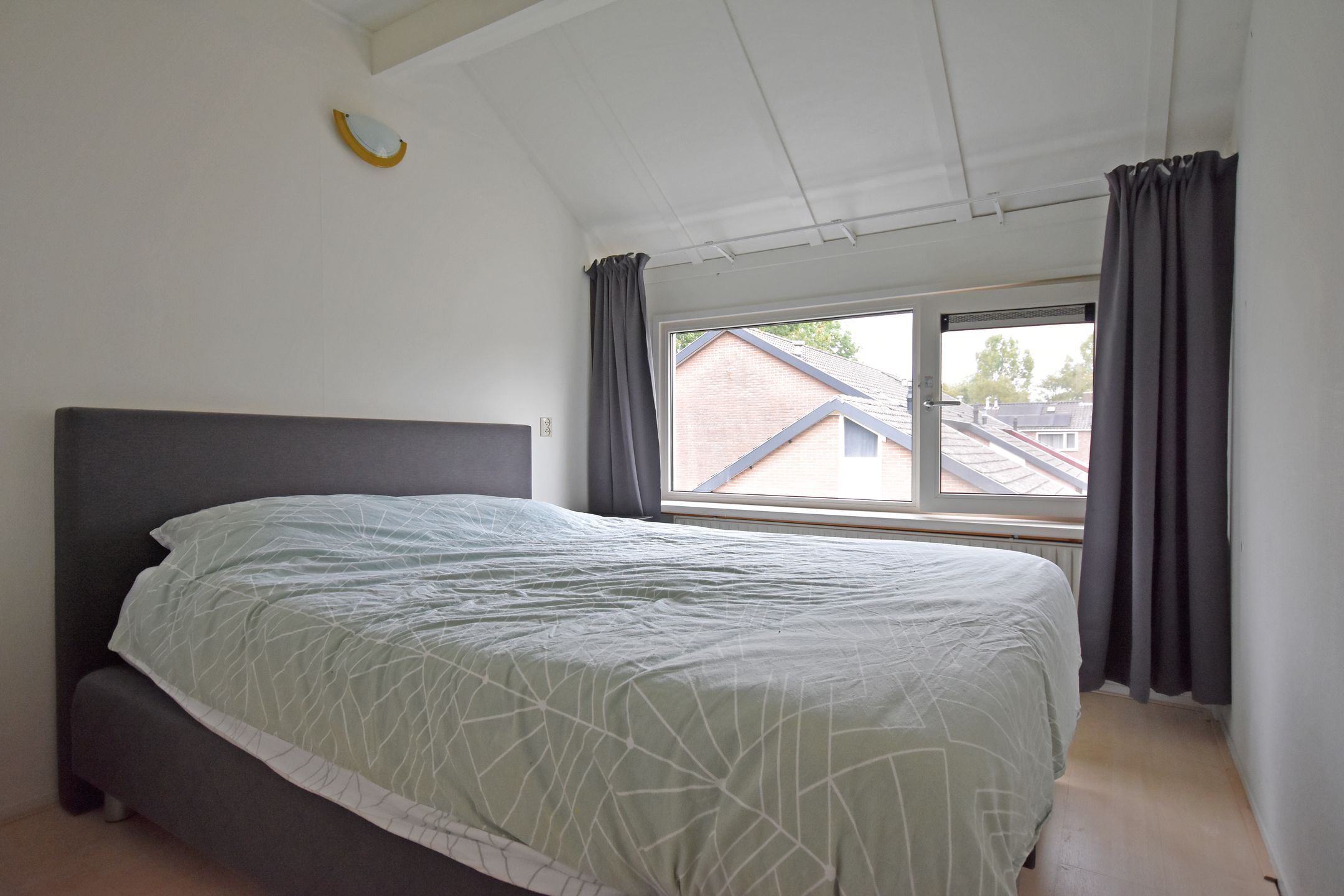 Foto 36 van Burgemeester van Panhuyslaan 147