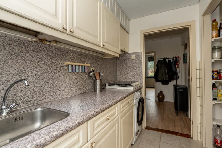 Photo 14 of Piet Heinlaan 34