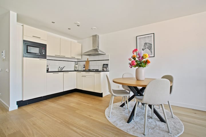 Foto 6 van Albert Cuypstraat 154-3